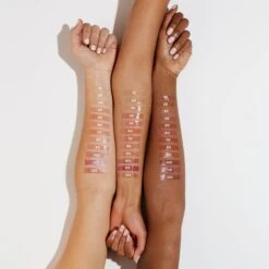 L'Oreal GLOW PARADISE LIP BALM-IN-GLOSS 7 L'Oreal GLOW PARADISE LIP BALM-IN-GLOSS -Cosmetics Store 2590928cm alt02