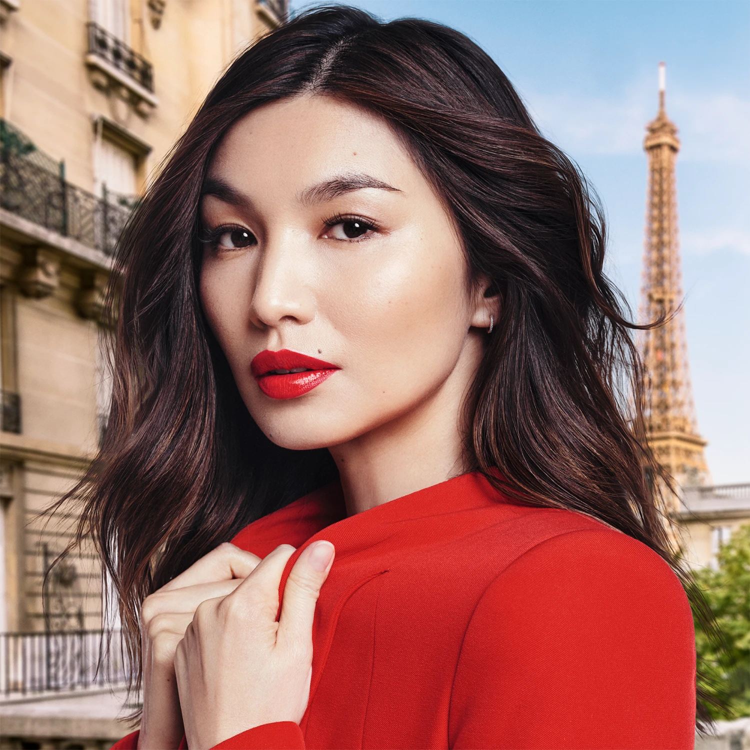 L'Oreal COLOUR RICHE REDS OF WORTH SATIN LIPSTICK 4 L'Oreal COLOUR RICHE REDS OF WORTH SATIN LIPSTICK - Image 4