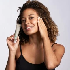 CLARIFYING & RENEWING FACE SERUM -Cosmetics Store 2592710cm alt03