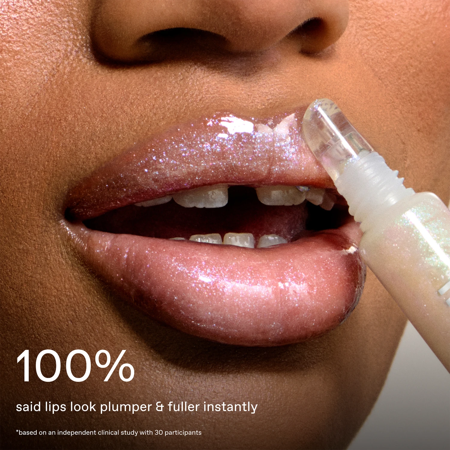 ON YOUR COLLAR PLUMPING LIP GLOSS 4 ON YOUR COLLAR PLUMPING LIP GLOSS - Image 4