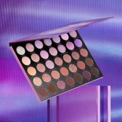 35L ULTRALAVENDER ARTISTRY PALETTE -Cosmetics Store 2604640cm alt02